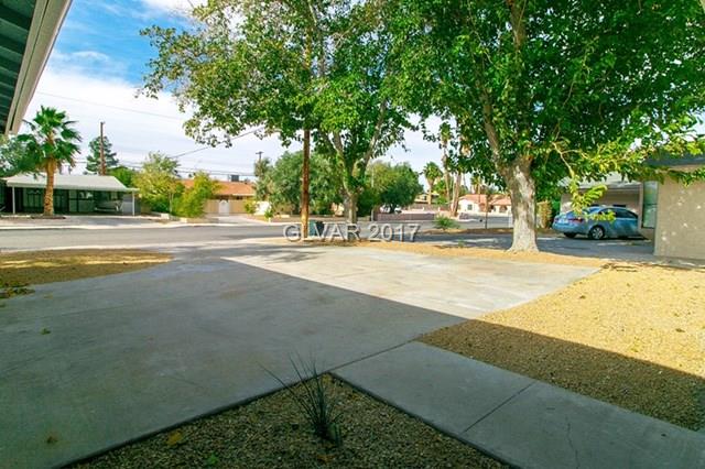 1709 IVANHOE Way, Las Vegas, NV 89102