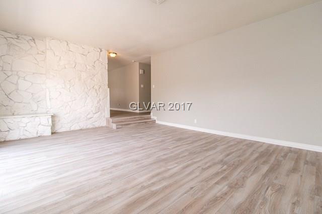 1709 IVANHOE Way, Las Vegas, NV 89102