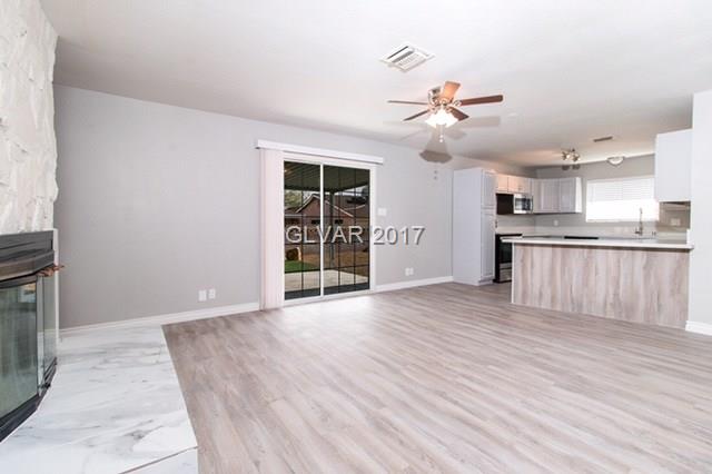 1709 IVANHOE Way, Las Vegas, NV 89102