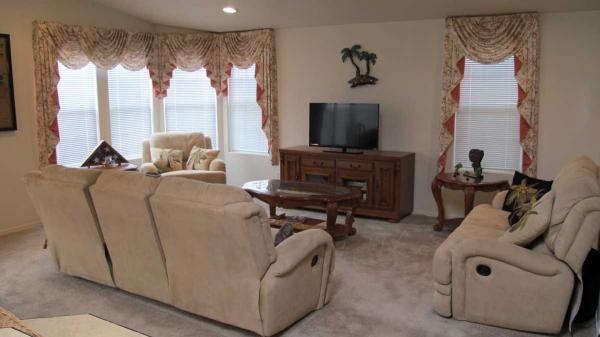 Las Vegas Meadows 55+ Resort Community2900 S. Valley View BlvdLas Vegas, NV 89102
