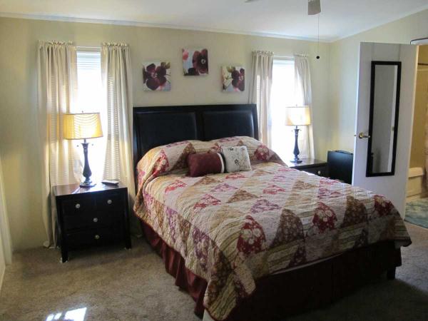 Las Vegas Meadows 55+ Resort Community2900 Valley ViewLas Vegas, NV 89102
