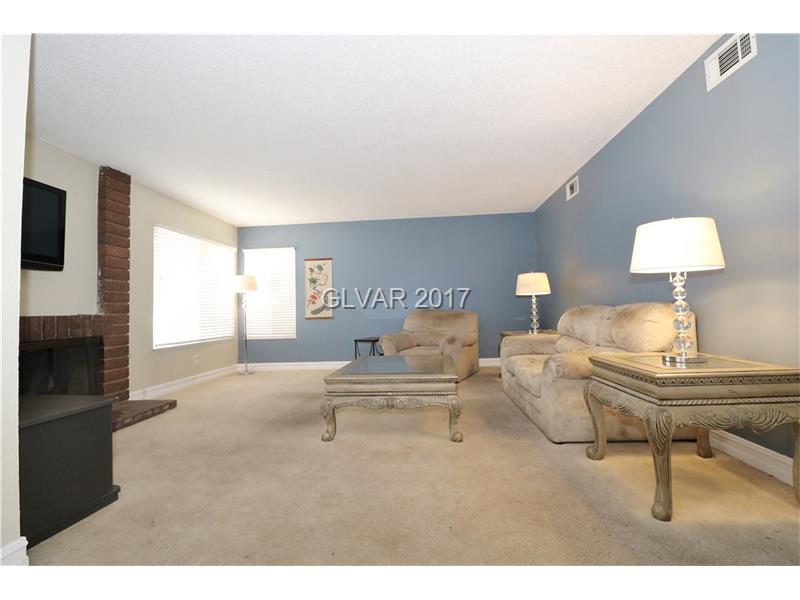 6832 Greengrove Dr, Las Vegas, NV 89103