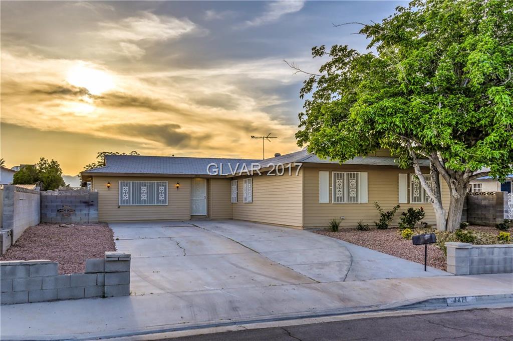 4471 PETERSON Drive, Las Vegas, NV 89103