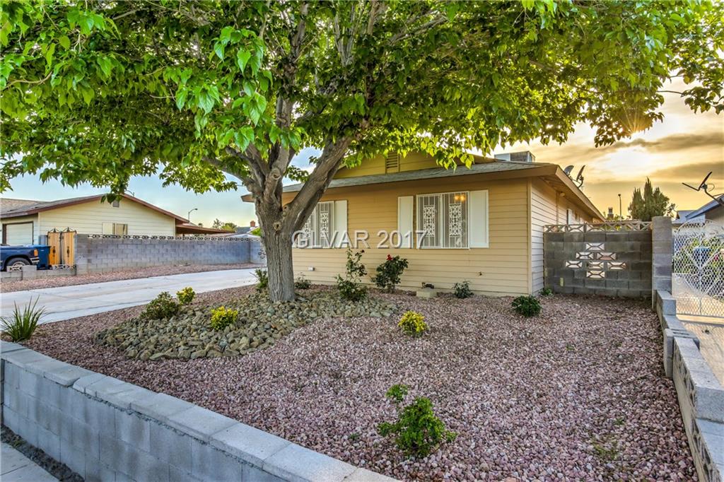 4471 PETERSON Drive, Las Vegas, NV 89103