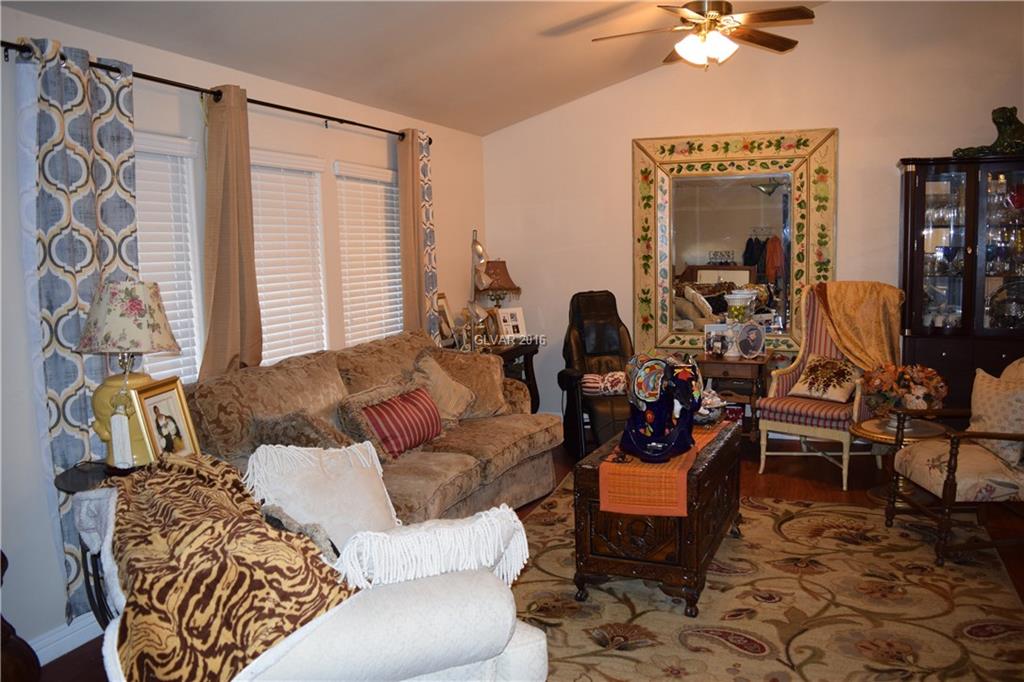 3977 TOPAWA Drive, Las Vegas, NV 89103