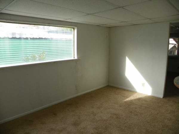 Riviera Mobile Home Park 2038 Palm St #15Las Vegas, NV 89104