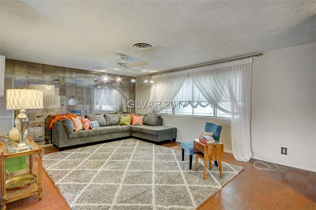 1620 STONEHAVEN Drive, Las Vegas, NV 89108