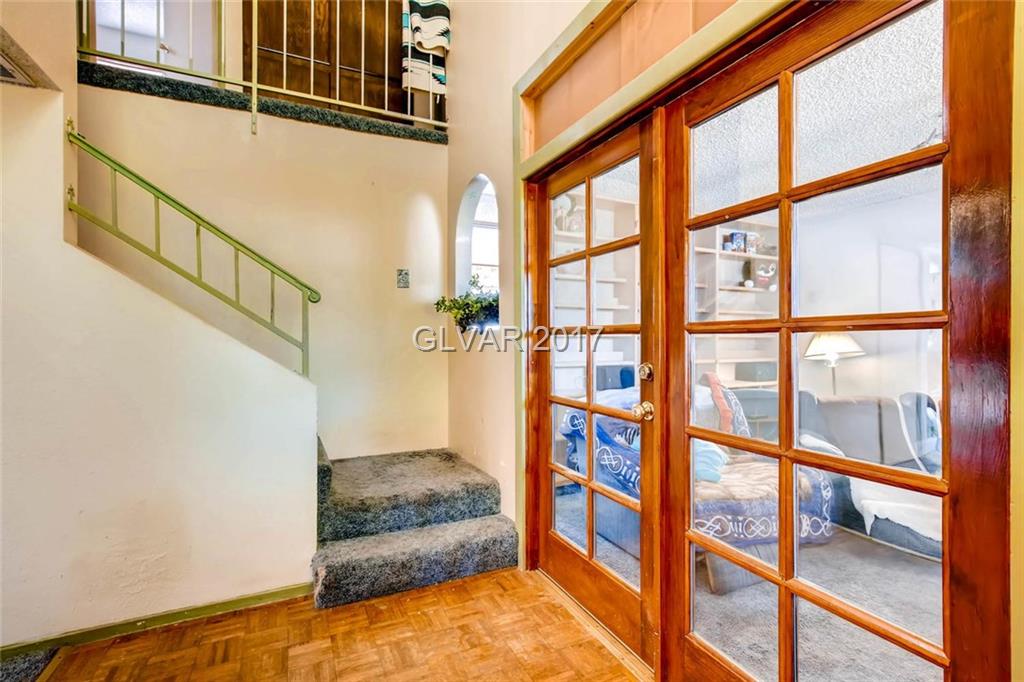 5875 MADRE MESA Drive, Las Vegas, NV 89108