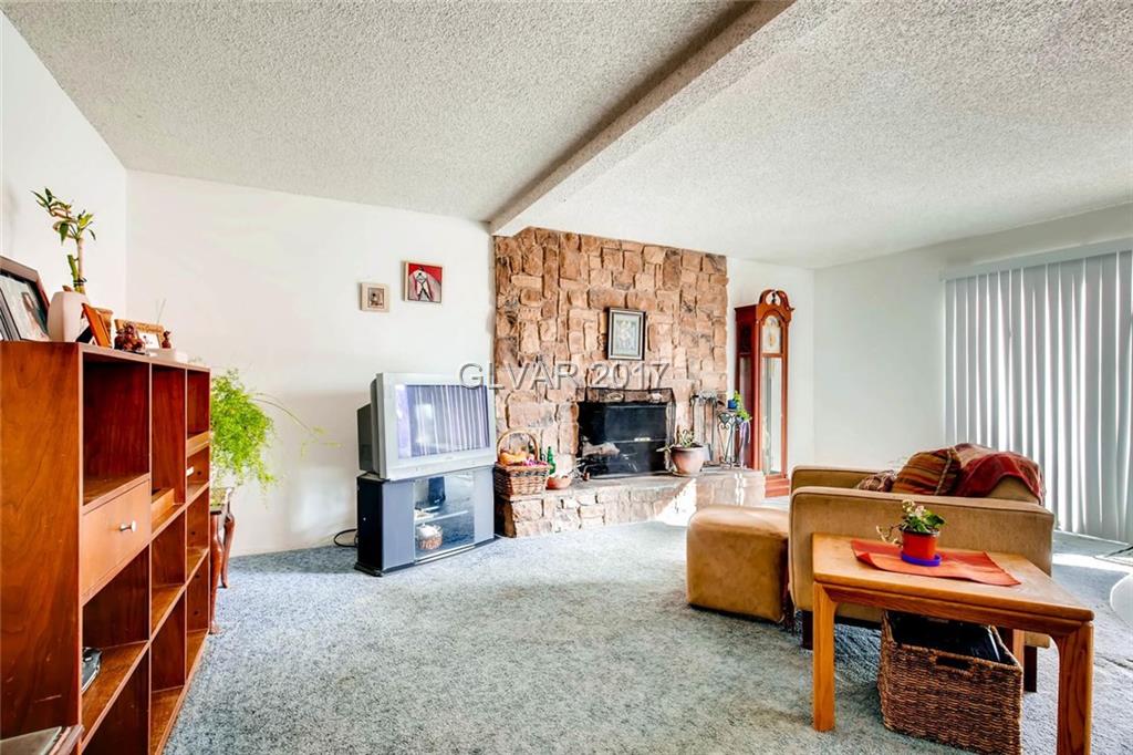 5875 MADRE MESA Drive, Las Vegas, NV 89108