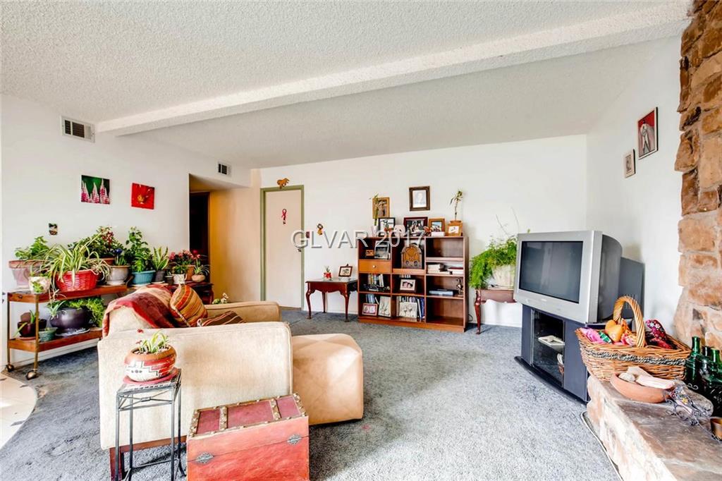 5875 MADRE MESA Drive, Las Vegas, NV 89108