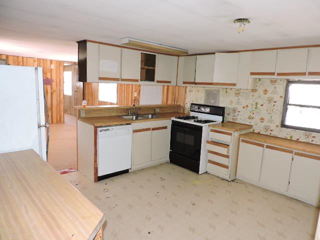6616 Delphinium AvLas Vegas, NV, 89108Clark County
