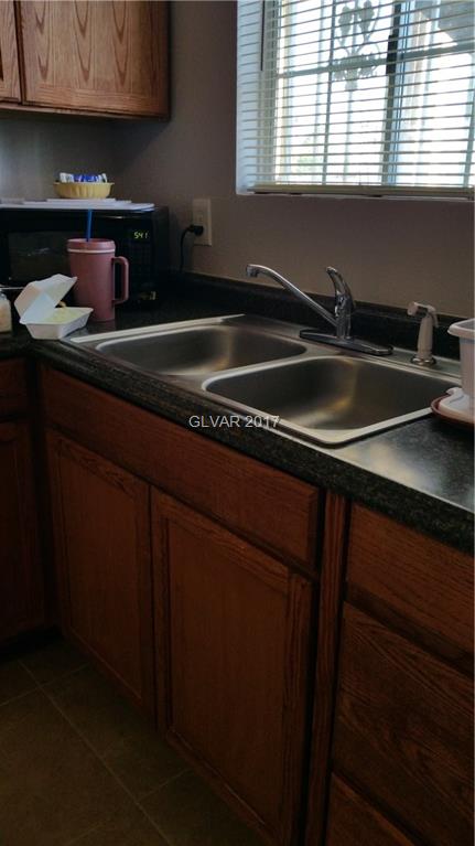 901 STAFFORDSHIRE Circle, Las Vegas, NV 89110