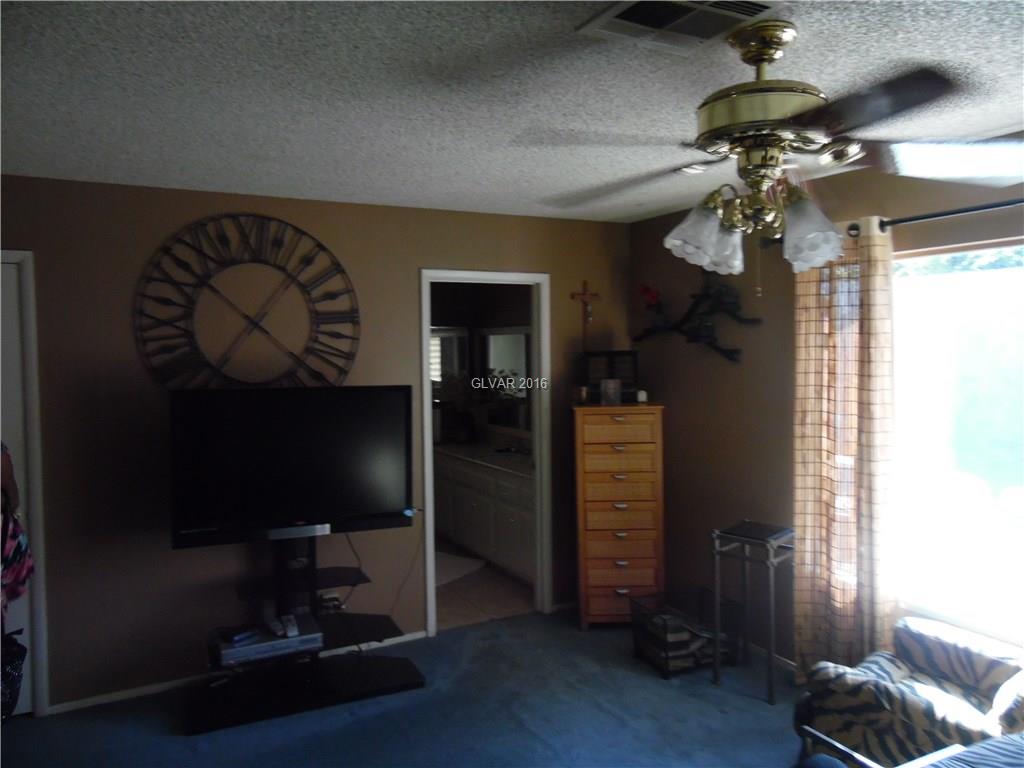 6335 LA PALMA Parkway, Las Vegas, NV 89118