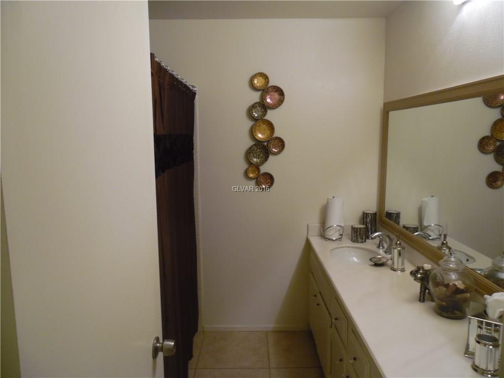 6335 LA PALMA Parkway, Las Vegas, NV 89118