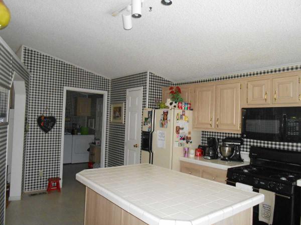 Tropicana Palms Manufactured Home Community6420 E Tropicana Ave #35Las Vegas, NV 89122