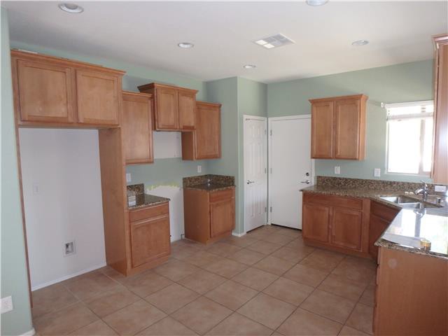 6157 Tokara AveLas Vegas, NV, 89122Clark County