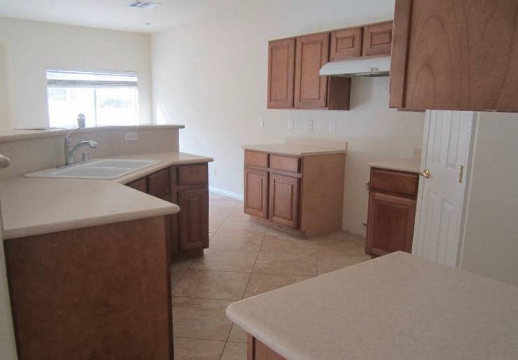 5552 Dueces Wild Ct 103Las Vegas, NV, 89122Clark County