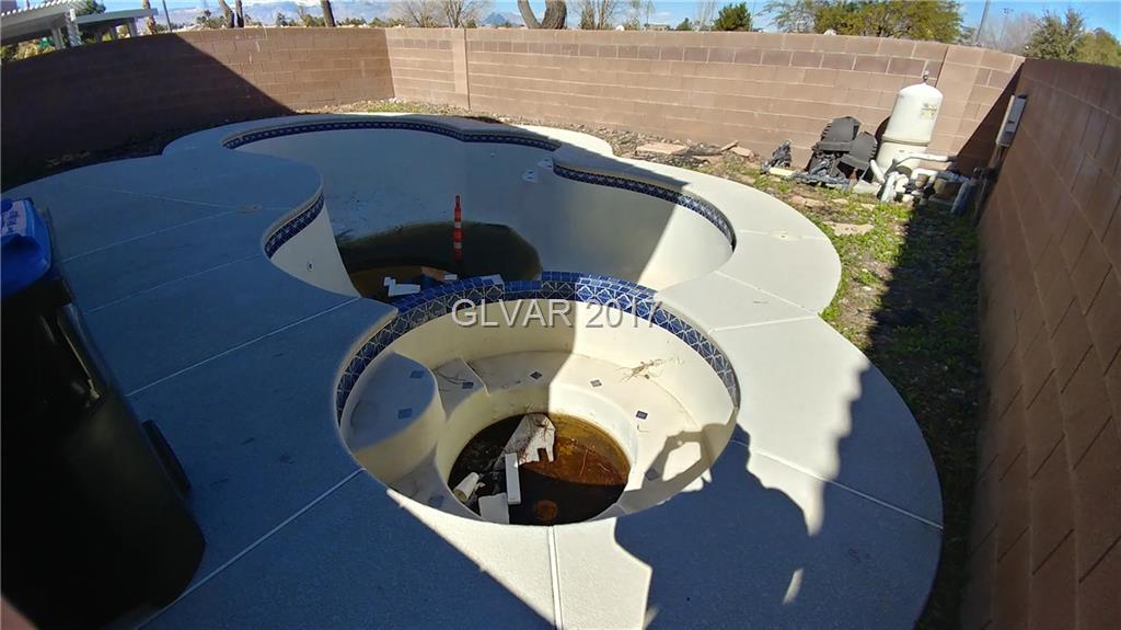 1136 SILVER STONE Way, Las Vegas, NV 89123
