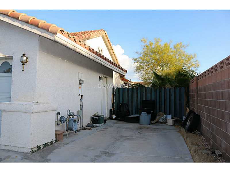 1567 East ROBINDALE Road, Las Vegas, NV 89123