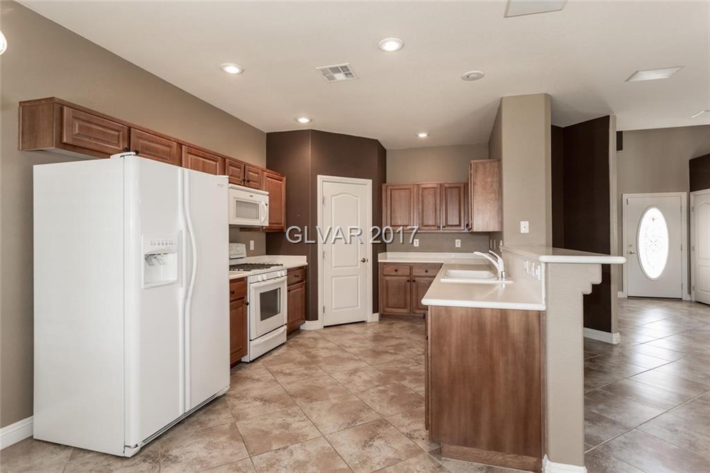 8825 RED FOX Drive, Las Vegas, NV 89123