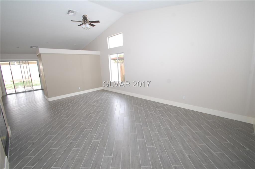 9423 LAKE CREEK Street, Las Vegas, NV 89123