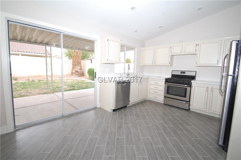 9423 LAKE CREEK Street, Las Vegas, NV 89123