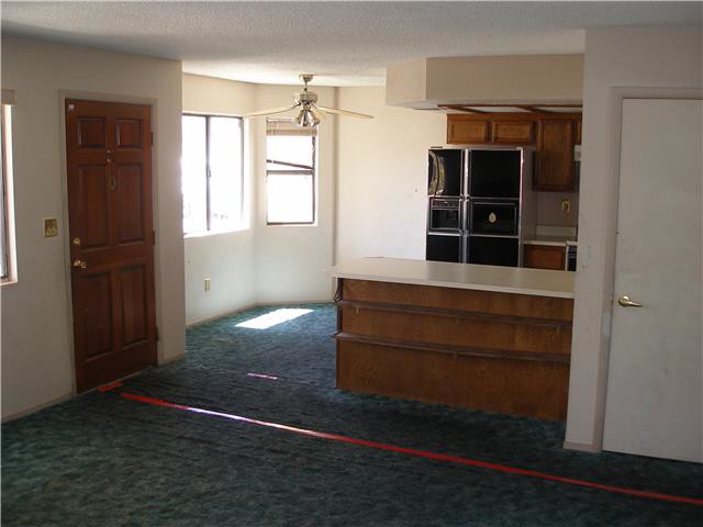 7912 Esterbrk WyUnit 101Las Vegas, NV, 89128Clark County