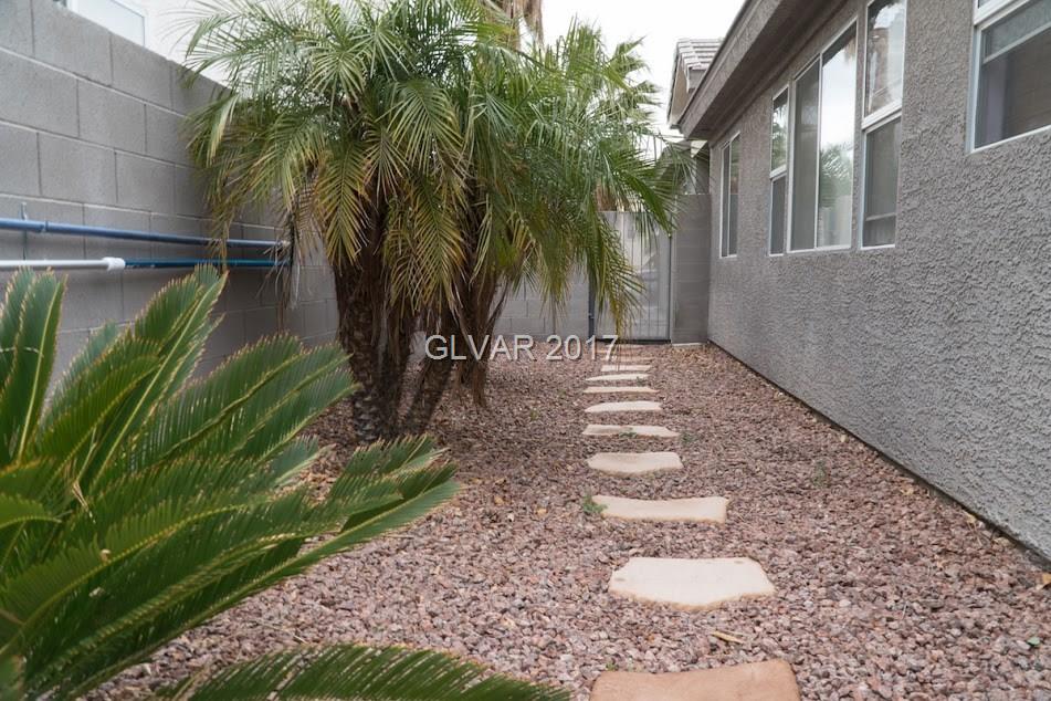9517 COUNTRY WINE Court, Las Vegas, NV 89129