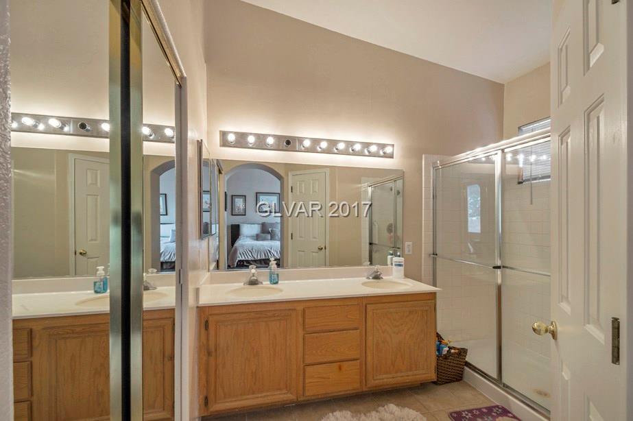 9620 CRIMSON Avenue, Las Vegas, NV 89129