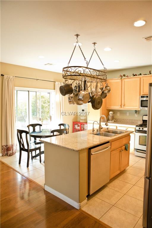 8007 MAPLE PARK Street, Las Vegas, NV 89131