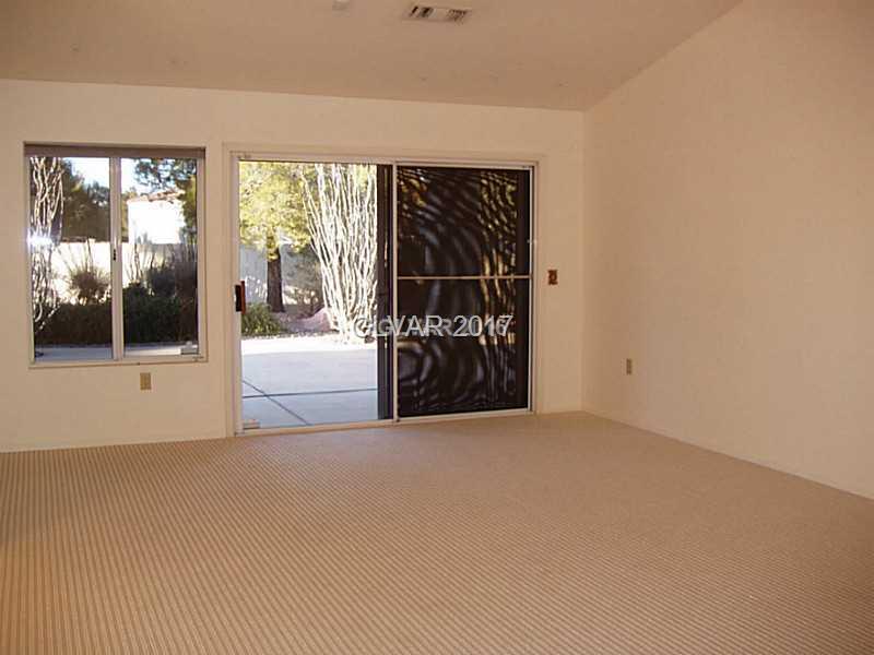 8800 FAIRCREST Drive, Las Vegas, NV 89134
