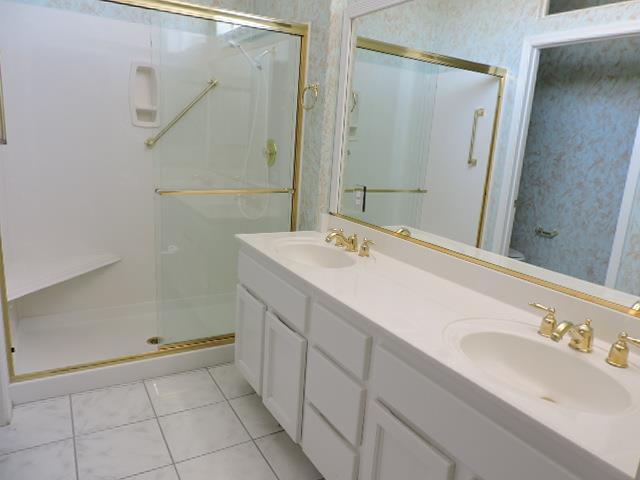10717 Shackleton DrLas Vegas, NV, 89134Clark County