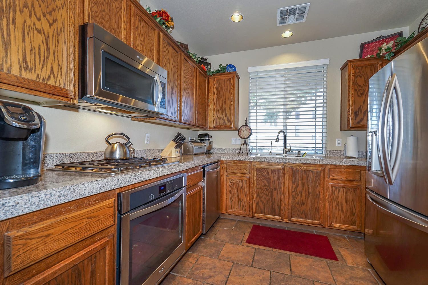 8325 Hunter Brook St, Las Vegas, NV 89139