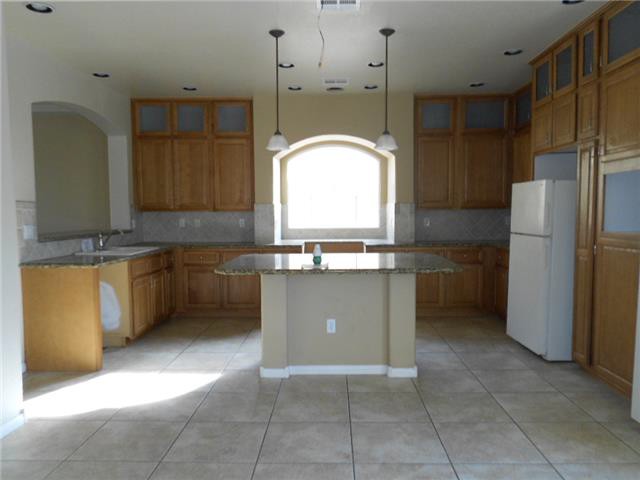 10034 Baystone StreLas Vegas, NV, 89141Clark County