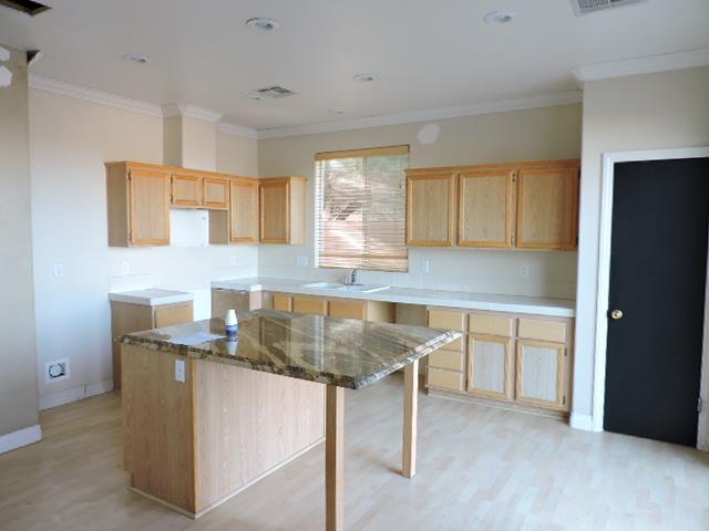 10900 Sutter Hills AveLas Vegas, NV, 89144Clark County