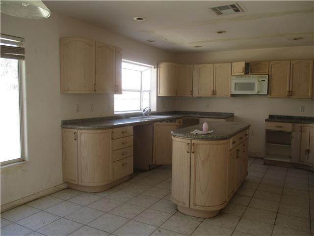 9172 Sapphire Point Ave.Las Vegas, NV, 89147Clark County