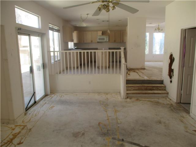 9172 Sapphire Point Ave.Las Vegas, NV, 89147Clark County