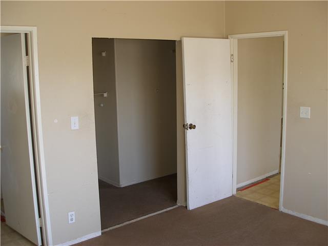 2221 Clinton LaneLas Vegas, NV, 89156Clark County