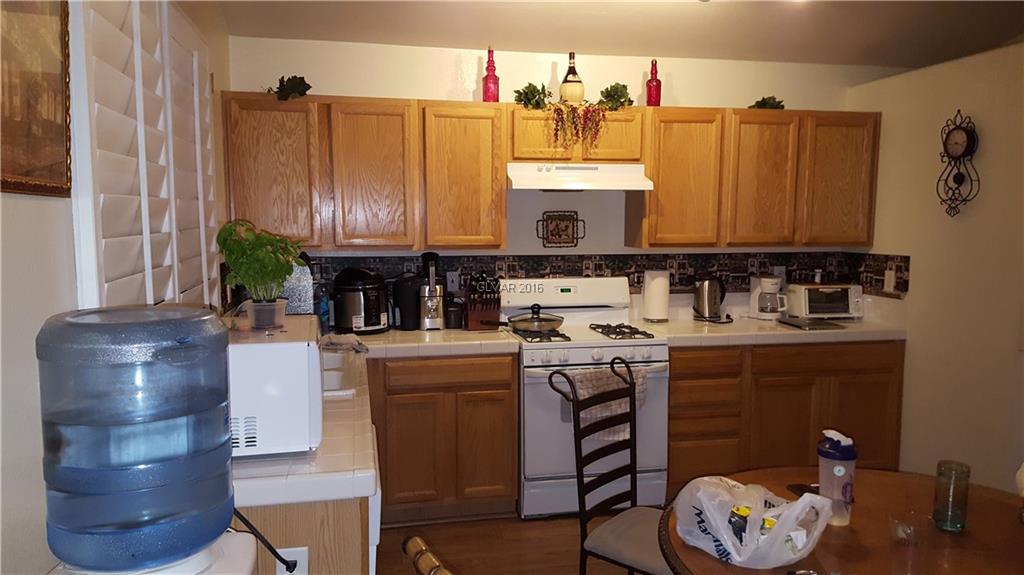 1922 East PYLE Avenue, Las Vegas, NV 89183