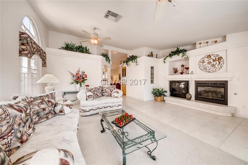 1882 SILVER BUCKLE Court, Henderson, NV 89183
