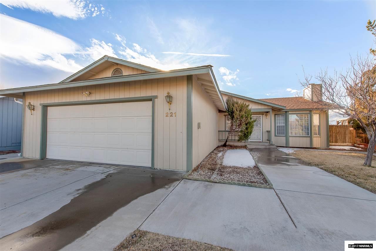 221 Woodlake Cir, Dayton, NV 89403