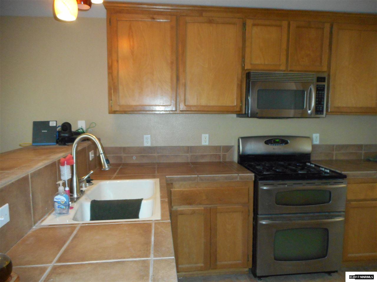 2072 Lonnie Ln, Dayton, NV 89403