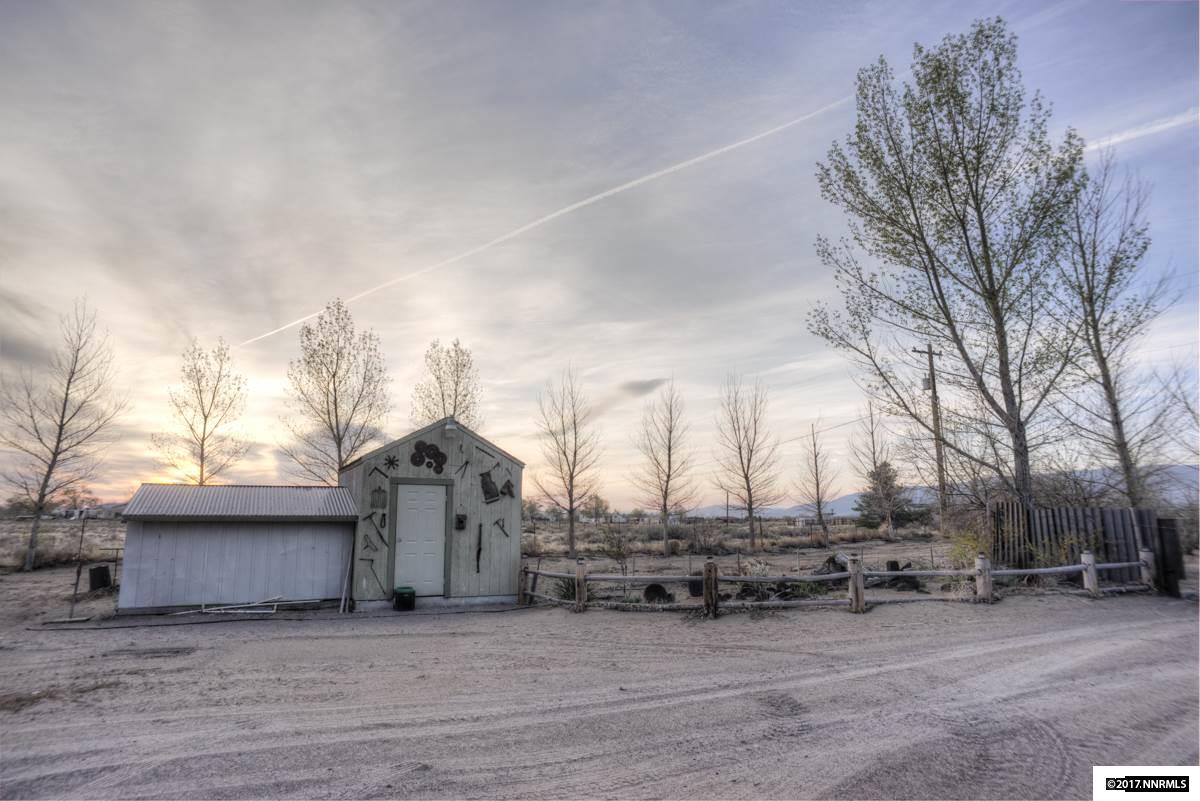 2290 E Badger St., Silver Springs, NV 89429