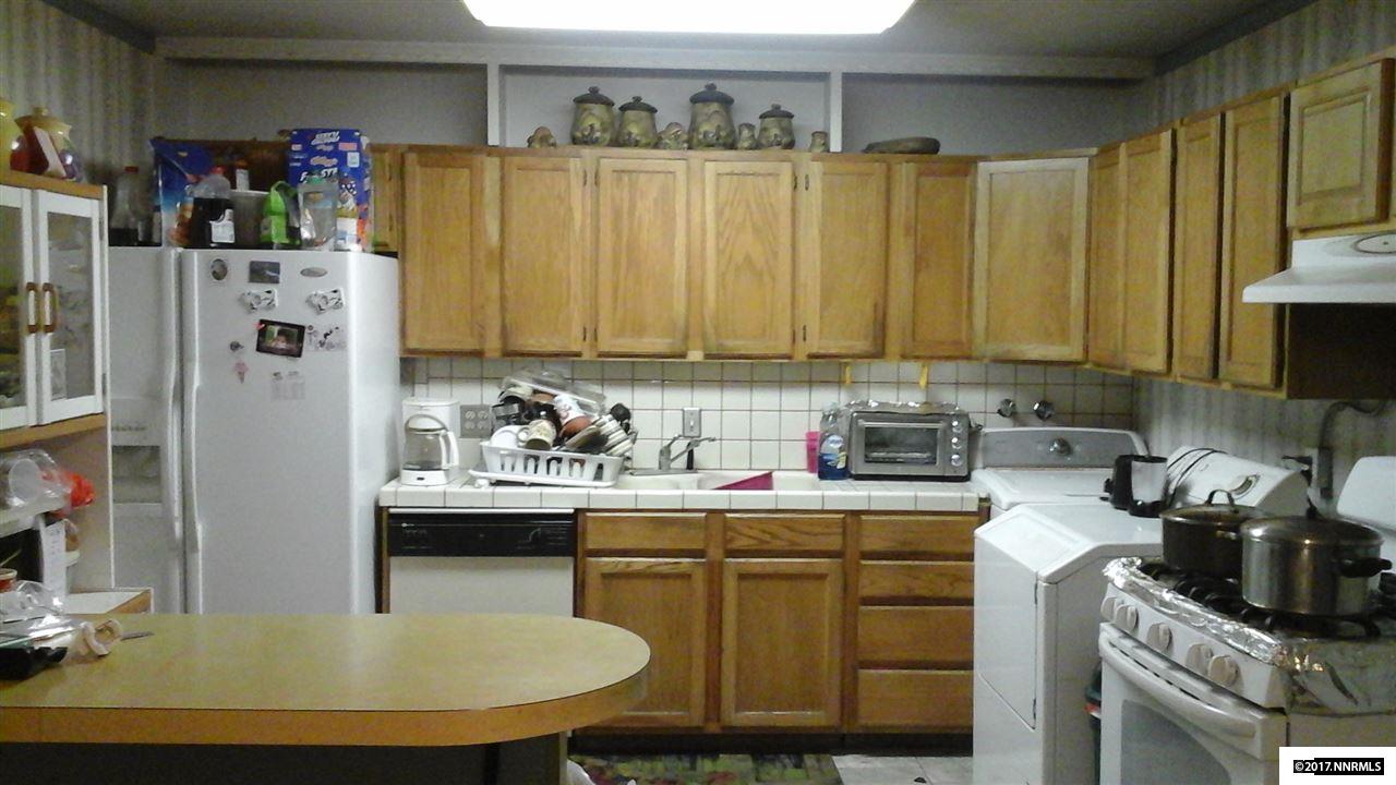 11 E M St, Sparks, NV 89431