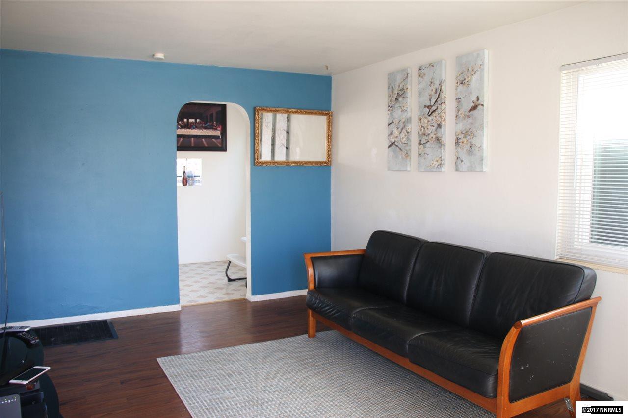 735 19th St, Sparks, NV 894314311
