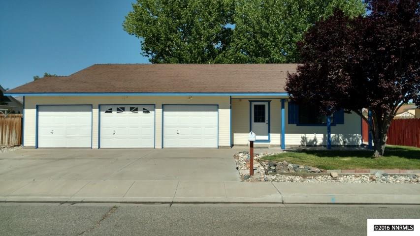 463 S Whitacre St, Yerington, NV 89447