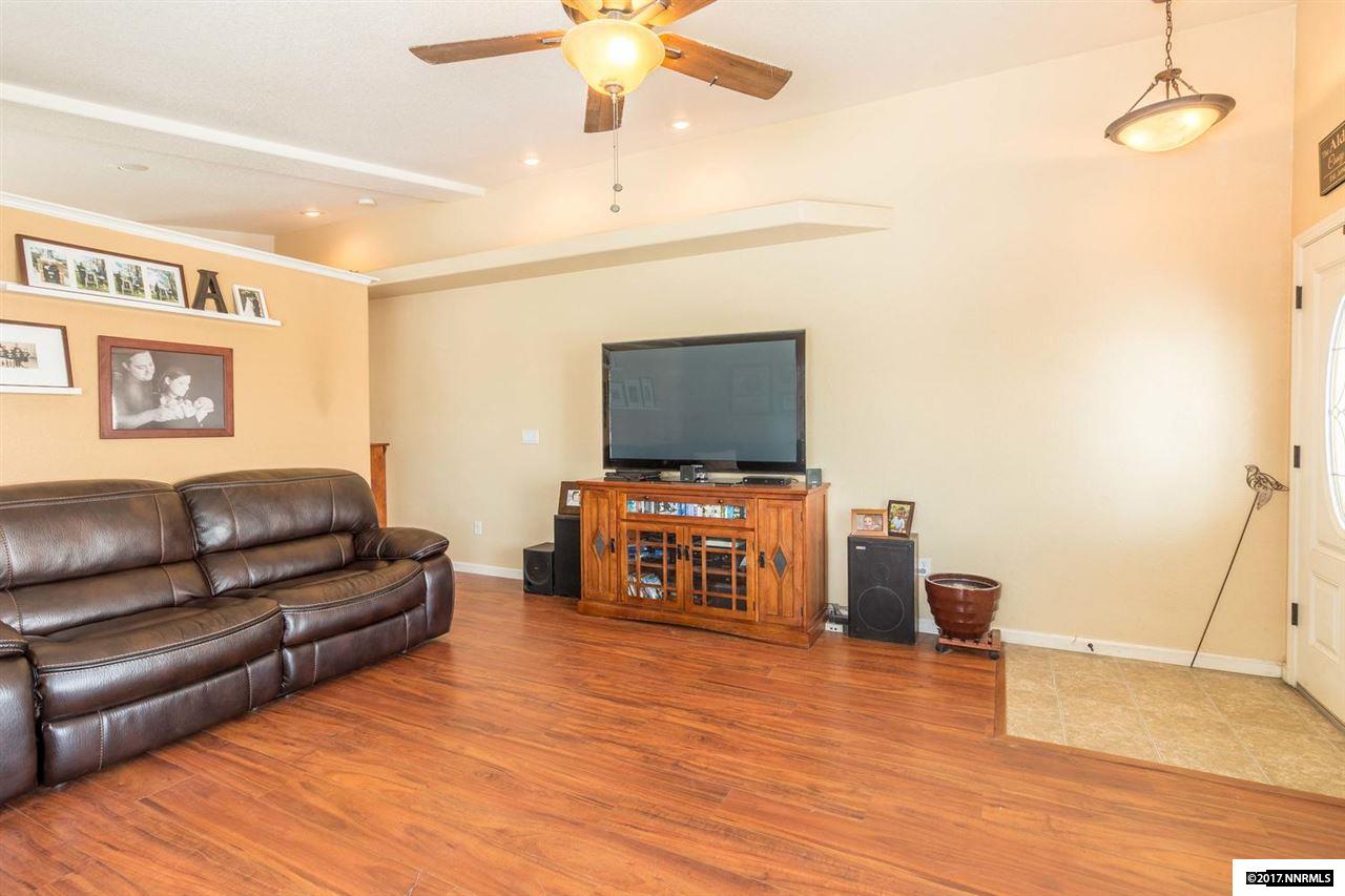 18336Goose Lake Ct, Reno, NV 89508