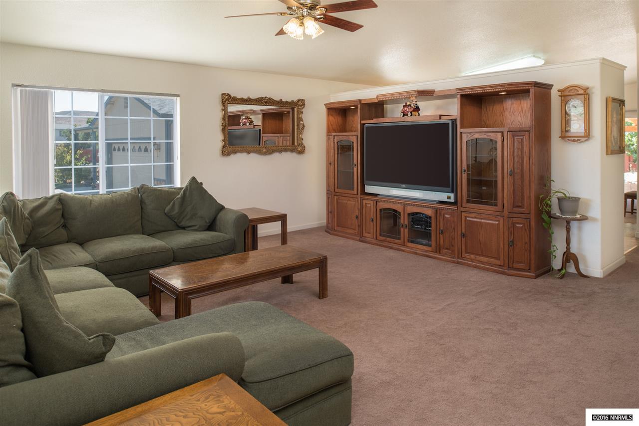 17710Oakview Ct., Reno, NV 89508