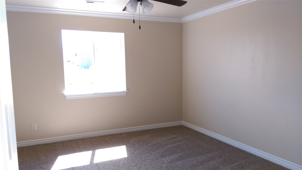 451 Flora Bay, Spring Creek, NV 89815