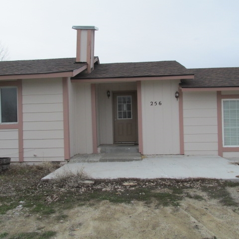 256 Oakshire Dr, Spring Creek, NV 89815